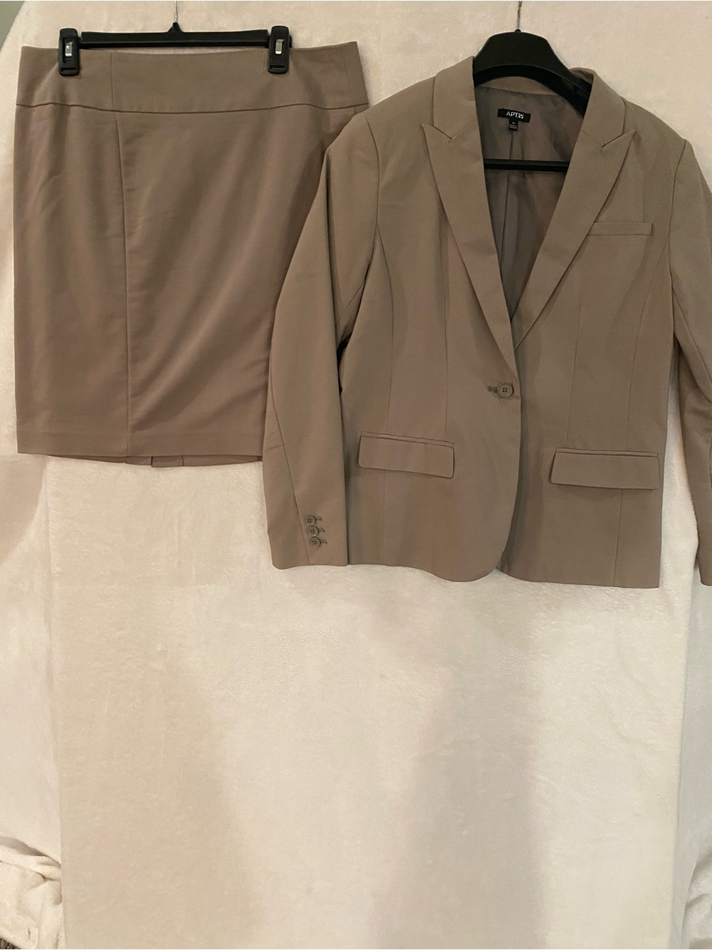 Apt. 9 Taupe Women's Blazer and Skirt Set